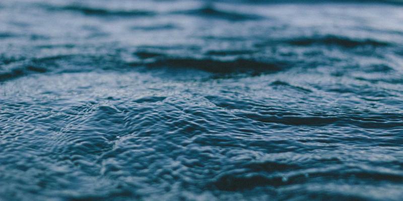 HZKEDU：在职硕士与职业资格双轨并进，开启职业发展新引擎