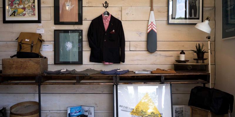 在职硕士与职业资格双轨并行：现代职场人的教育培训进阶指南